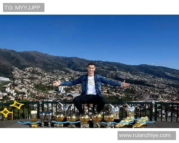 足球明星挂图精选 热血沸腾的赛场英雄集结 展现巅峰竞技风采