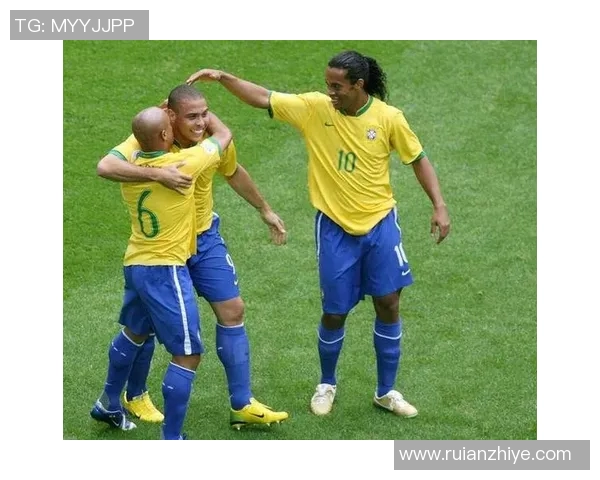 1米八以下的足球球星：身高不高但实力超群的传奇球员们